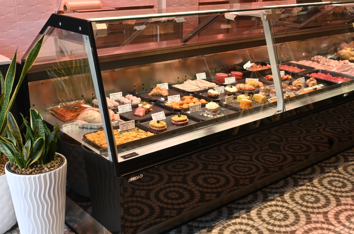 Vitrina FUTURO 2 serve-over counter JORDAO