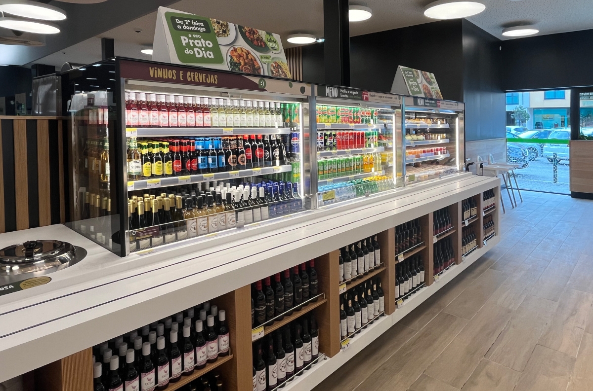 Expositores para restaurnte e self-service JORDAO displays for restaurants and self-service